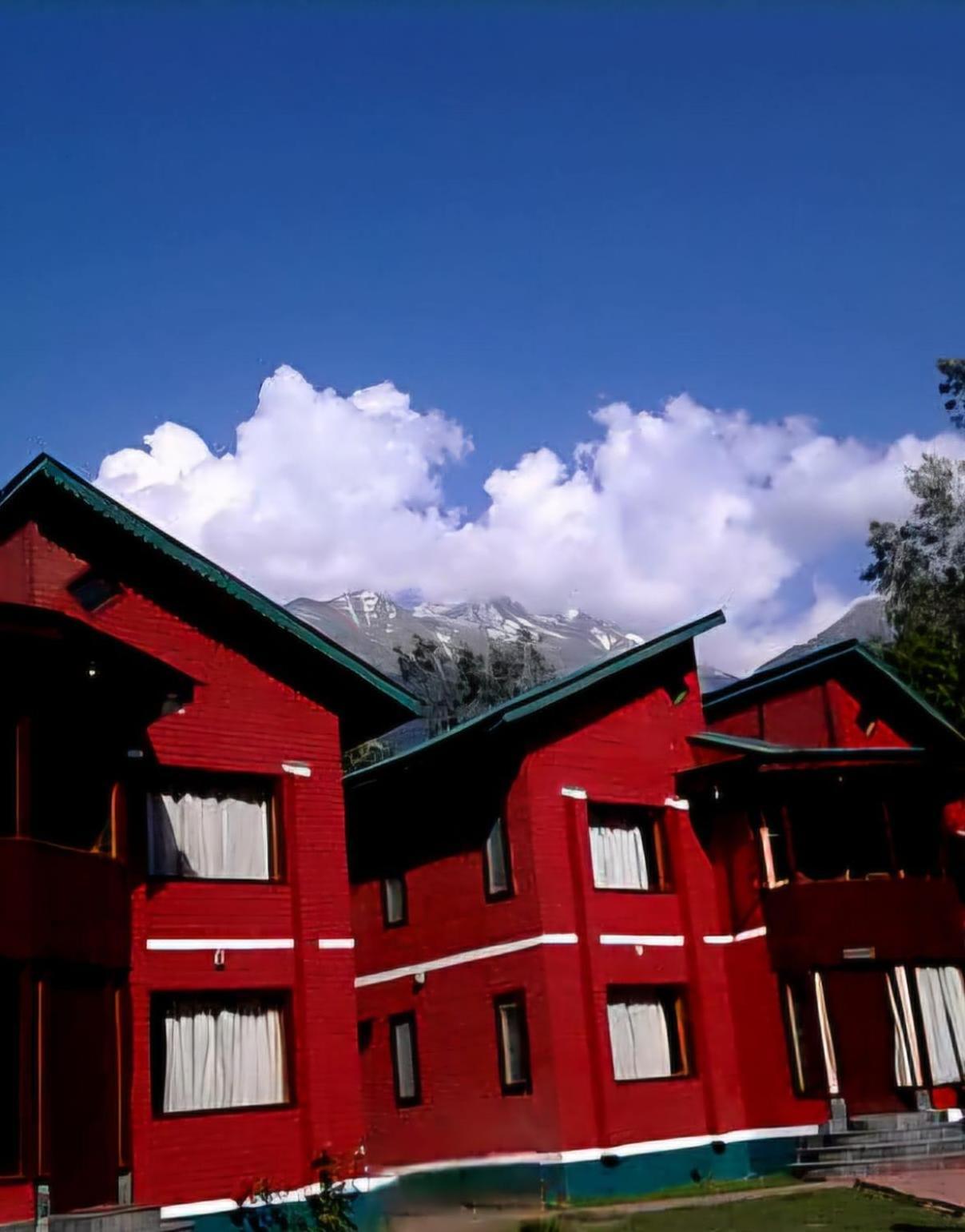 The Pinus Resort Pahalgām エクステリア 写真